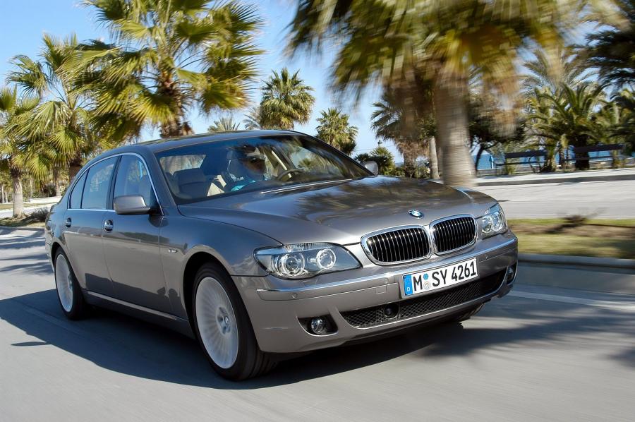  BMW 7-Series L 2006 года  (фото 25 из 89)